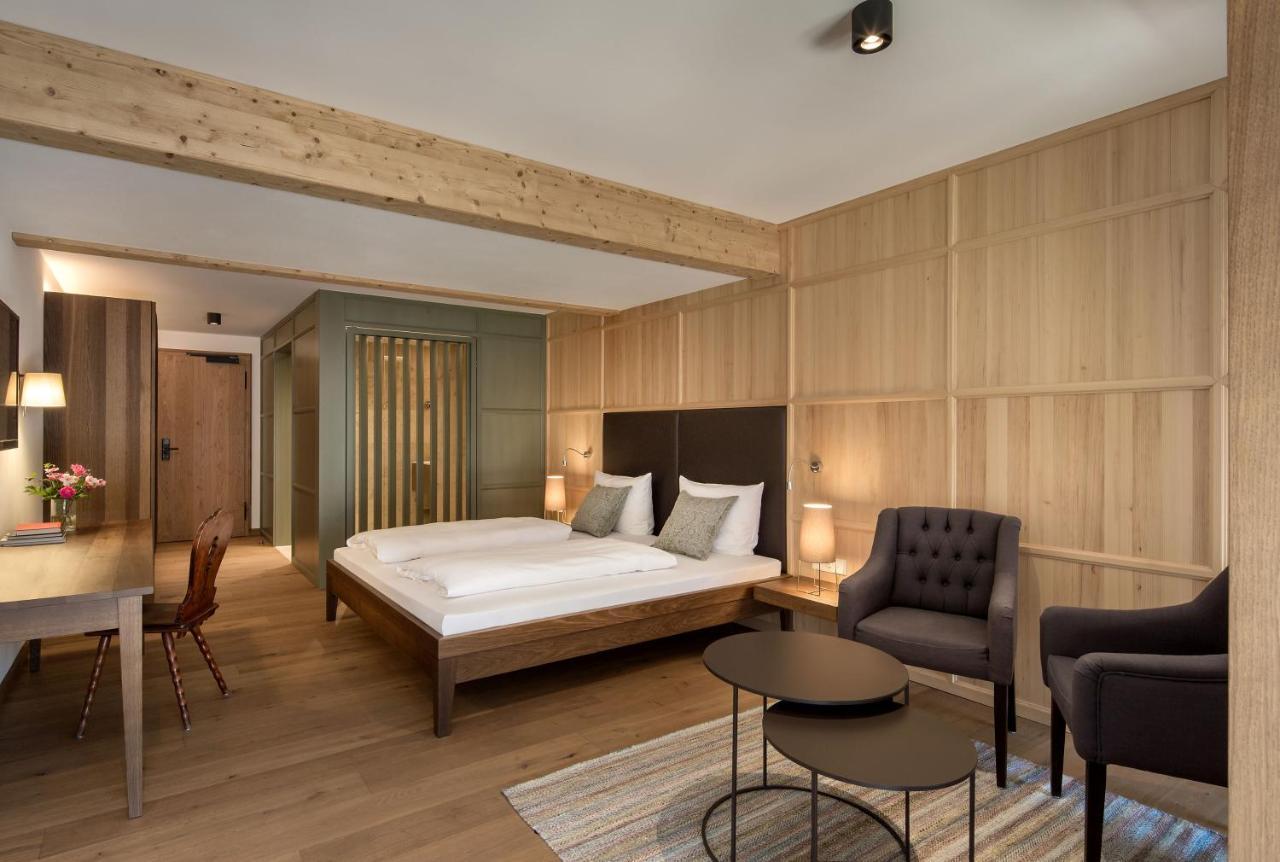 Gutshofhotel Winkler Braeu Lengenfeld  エクステリア 写真