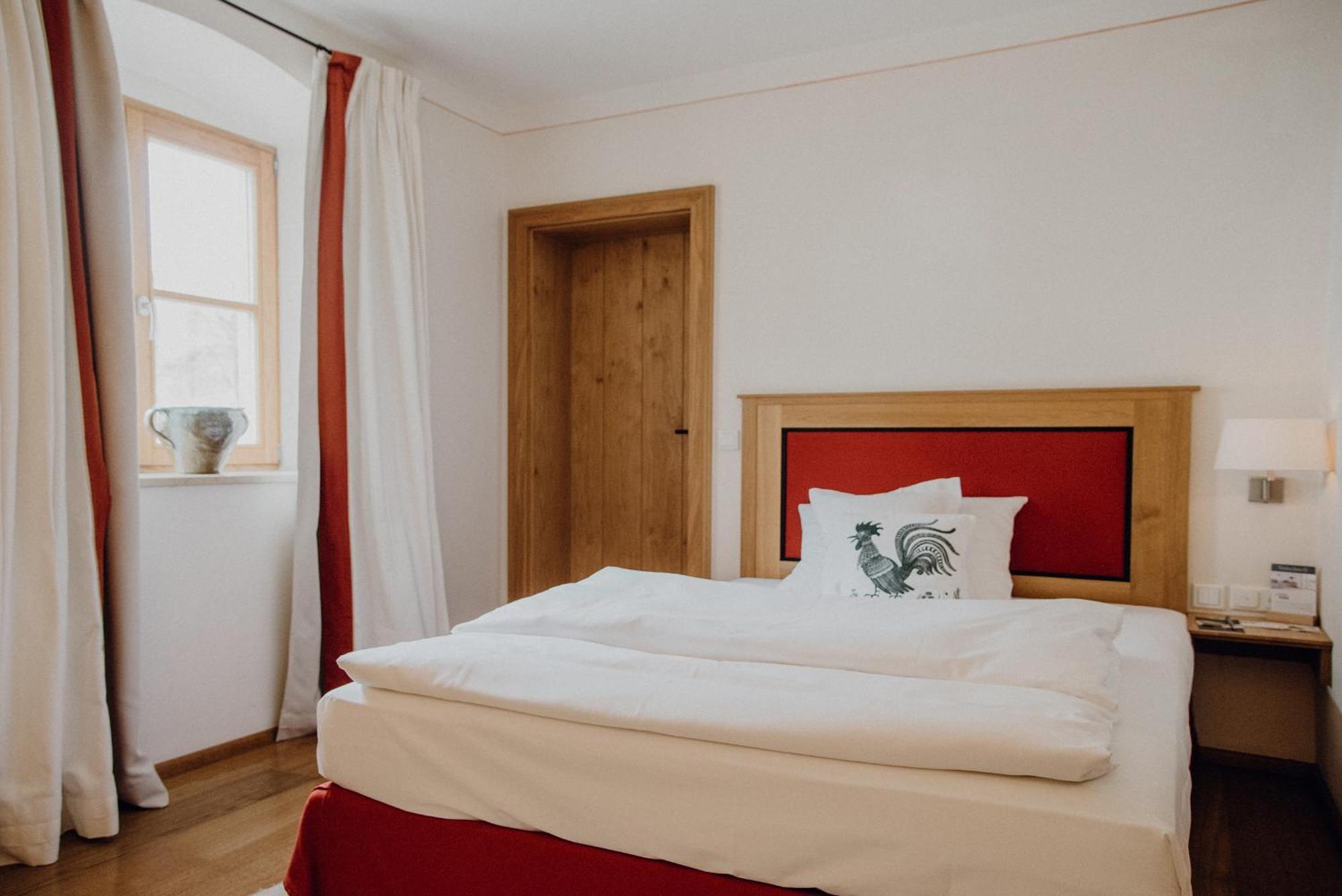 Gutshofhotel Winkler Braeu Lengenfeld  エクステリア 写真